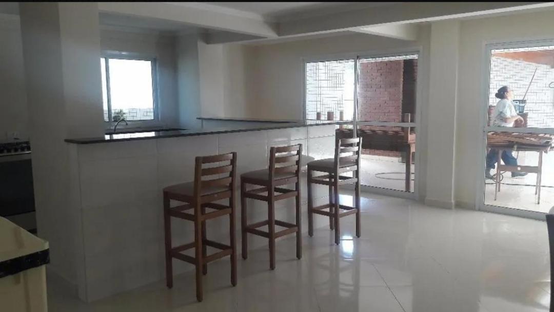 Ap Padrao Pe Na Areia Centro Top Mongaguá Buitenkant foto